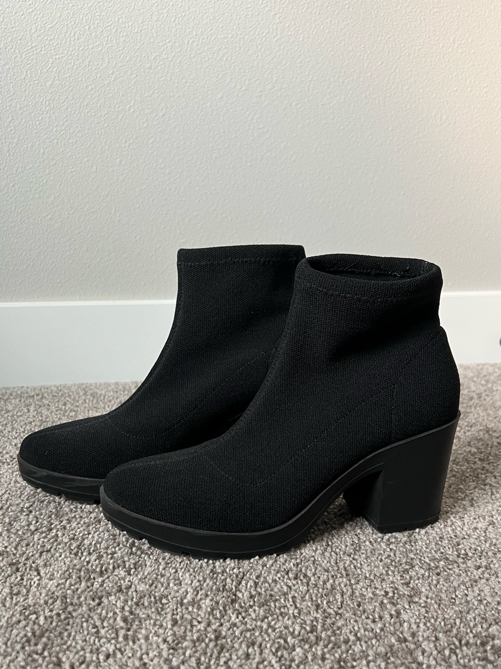 Black Stretch Knit Ankle Booties with Block Heel Size 8